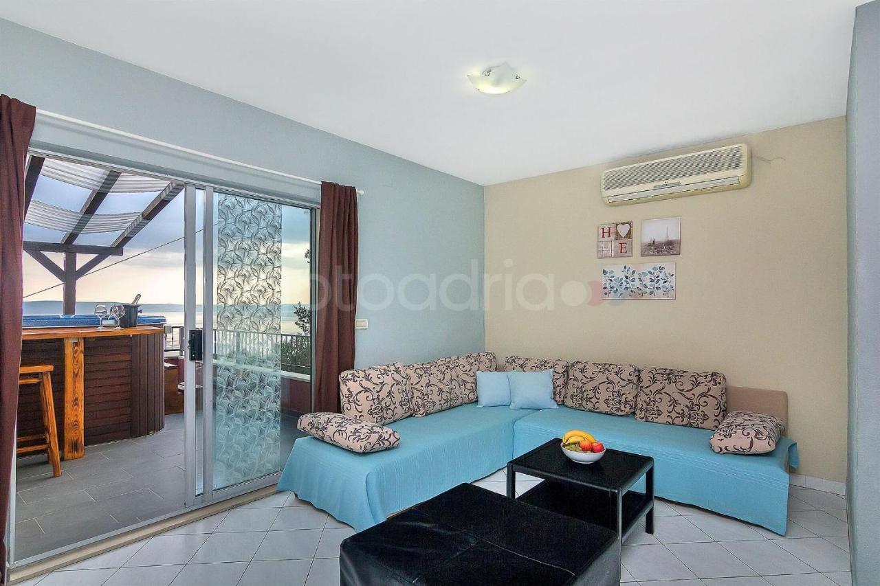 Holiday Home Darius With Hot Tub Makarska Dış mekan fotoğraf