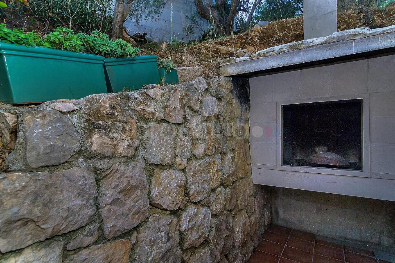 Holiday Home Darius With Hot Tub Makarska Dış mekan fotoğraf